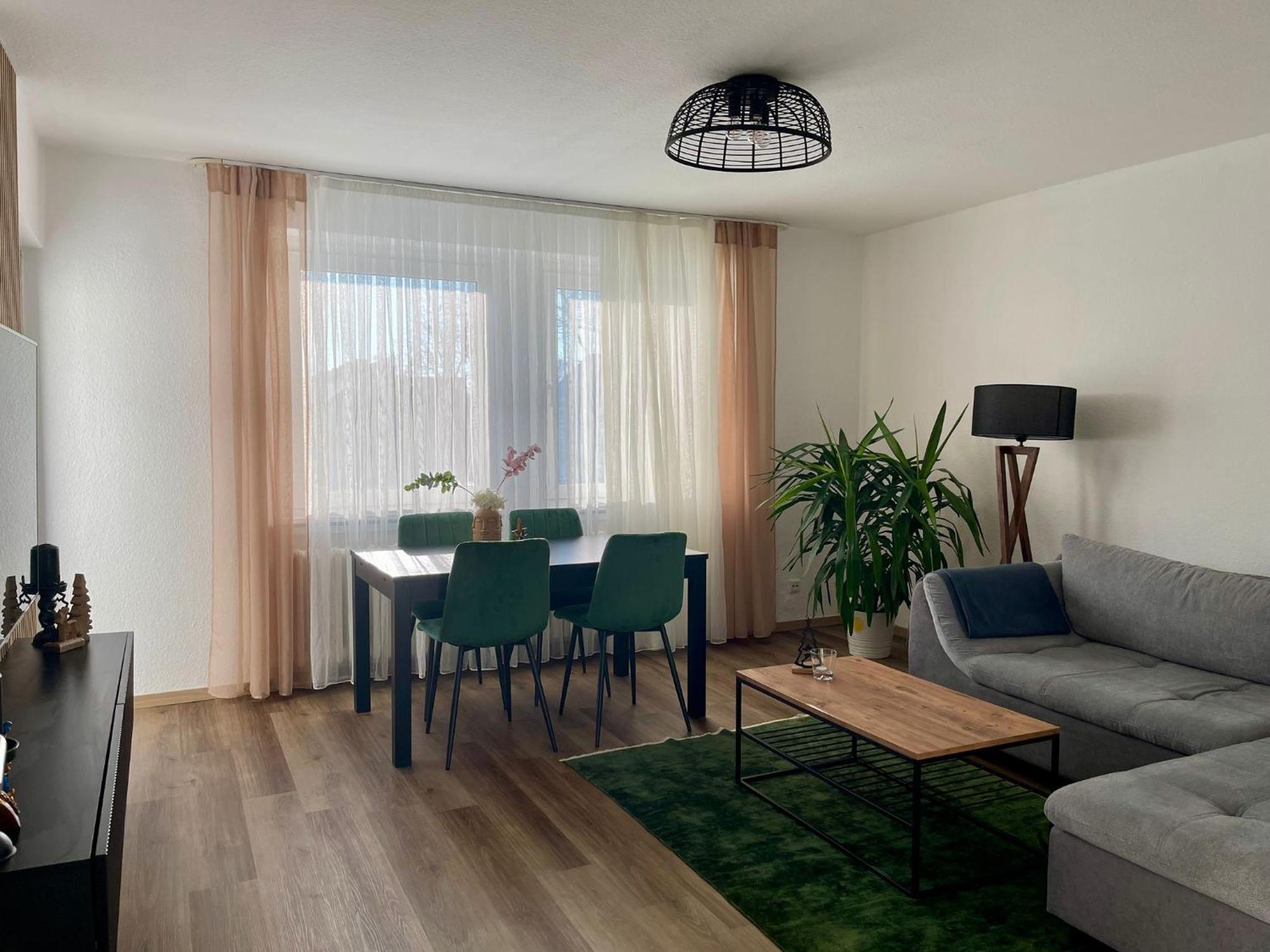 Hp 3-zi-whg - 69qm, 6 Pers, Balkon, Wifi, Kueche, Bad Hannover