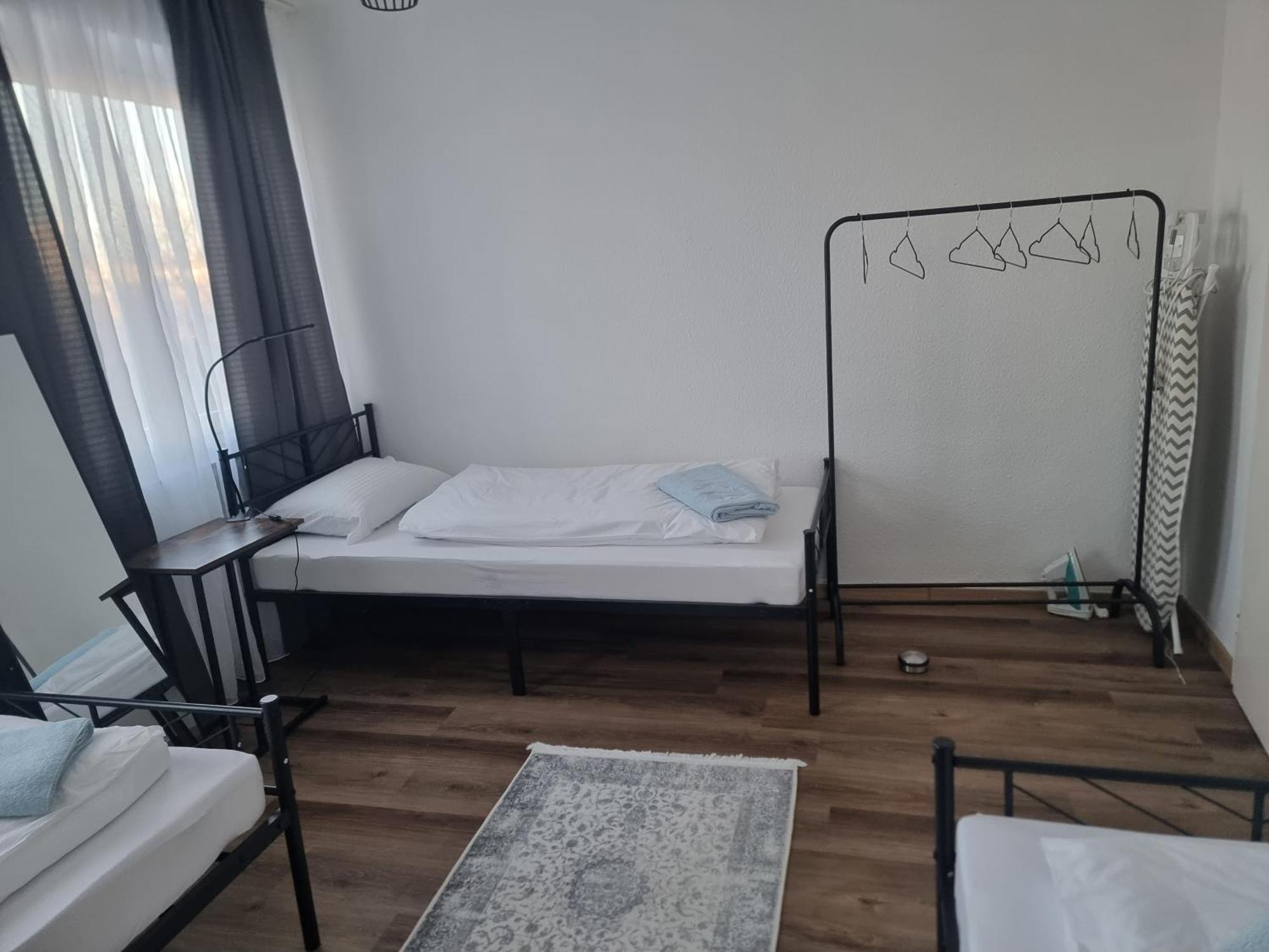 Apartment Hp 3-zi-whg - 69qm, 6 Pers, Balkon, Wifi, Kueche, Bad Hannover